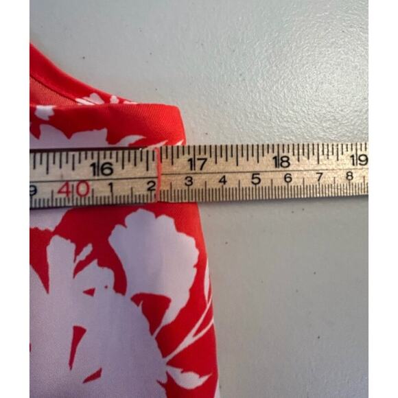 River Island Red & White Floral Print Tie-Strap Sleeveless V-Neck Top Size 10 - Picture 7 of 8